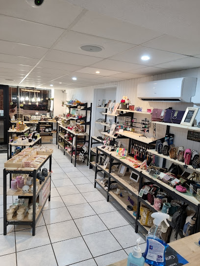 Photo L'emporium (concept store par Un temps pour buller)