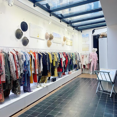 Photo Au Voilier Bleu - Concept Store