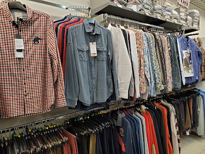 Photo C MODE vêtements et chaussures