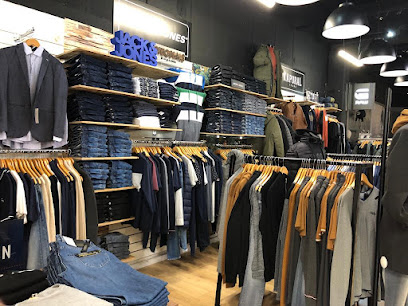 Photo Planet'Indigo Saint-Jean-de-Védas - Magasin de Vêtements de Marque