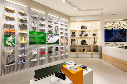 Photo Lacoste Valence