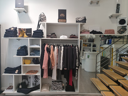 Photo Swany Enzo Maison de Famille depuis 1989