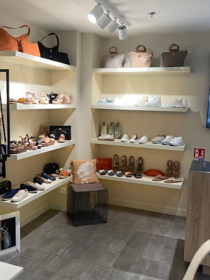 Photo LPB LES PETITES BOMBES