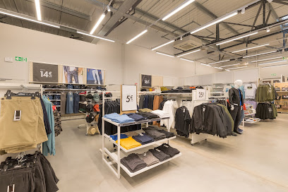 Photo GEMO BOURGES Chaussures et Vêtements