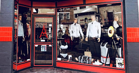 Photo AM20 rodez magasin de vêtements, prêt-à-porter, sport wear chic