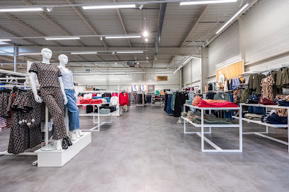 Photo GEMO VERNON Chaussures et Vêtements