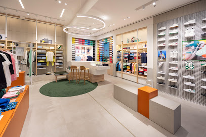 Photo Lacoste Villeneuve La Garenne