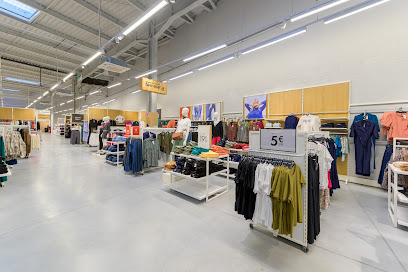 Photo GEMO CLAYE SOUILLY Chaussures et Vêtements