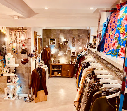 Photo Tanière Des Créateurs - Pascale Laclaverie - Création de vêtements sur mesure