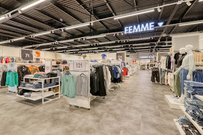 Photo GEMO MOULINS Chaussures et Vêtements