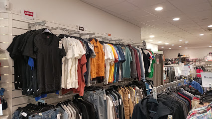 Photo À L'Ombre Des Marques | Le Havre