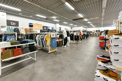 Photo GEMO CASTRES Chaussures et Vêtements