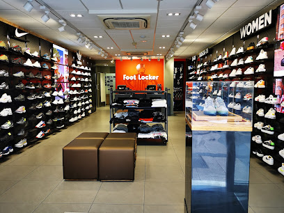 Photo Foot Locker
