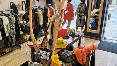 Photo CHÉNOU CONCEPT STORE - Boutique multimarques - prêt à porter et linge de maison (Dixie, Imperial, Please, Object, Sylvie Thiriez