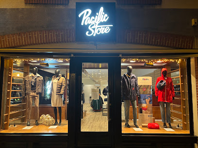 Photo Pacific Store