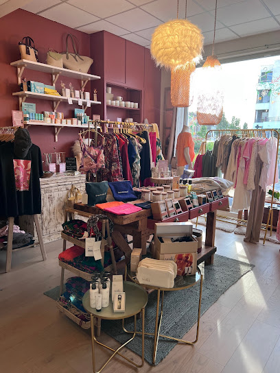 Photo Maison Alauda - Concept Store Croix