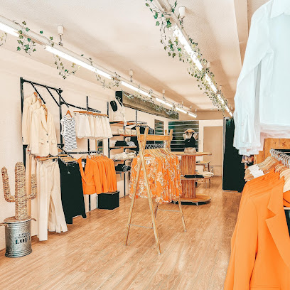 Photo L'essentiel by MA