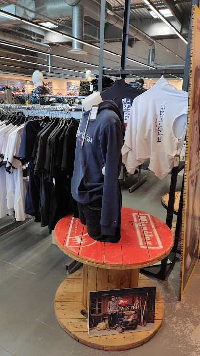 Photo 100% Des Marques Sports Et Mode