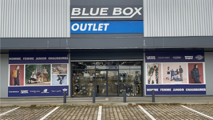 Photo Blue Box Outlet