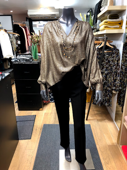 Photo Boutique Romane