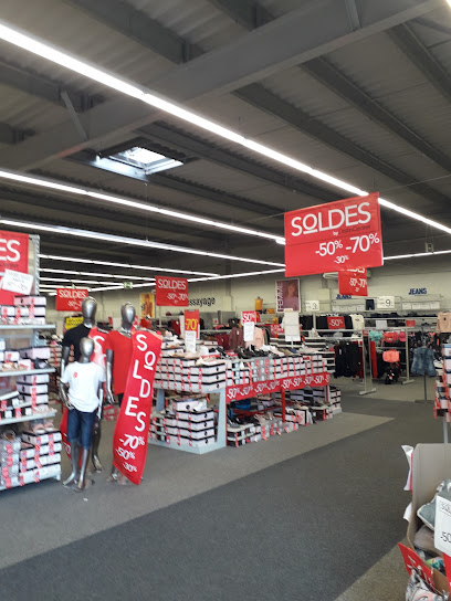 Photo Magasin DistriCenter Château du Loir/Vouvray sur Loir