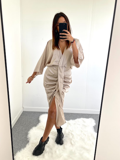 Photo BOUTIQUE DE VETEMENTS MML PRET A PORTER