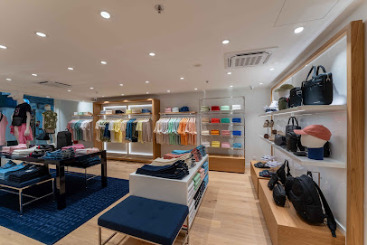 Photo Tommy Hilfiger - C.C. La Galleria