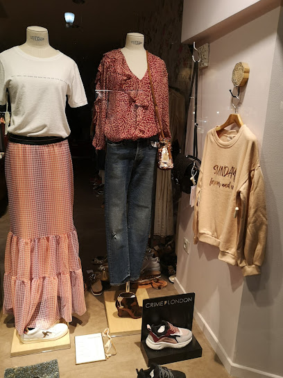 Photo Mila au Marais