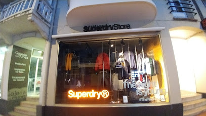Photo Superdry