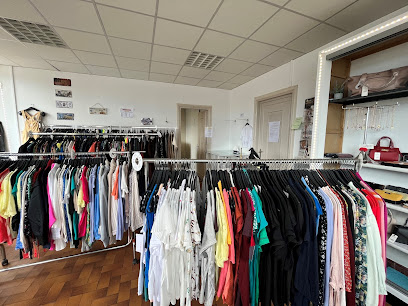 Photo Demark Toi - Déstockage de marques / Dépôt-Vente