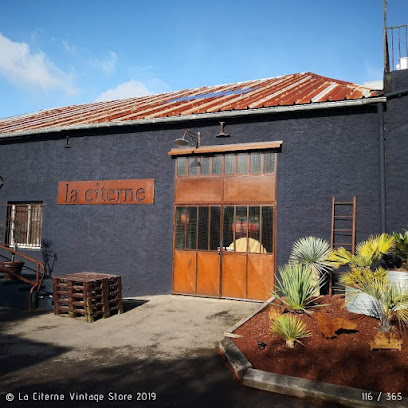 Photo La Citerne Vintage Store Brocante Vannes friperie dépôt-vente