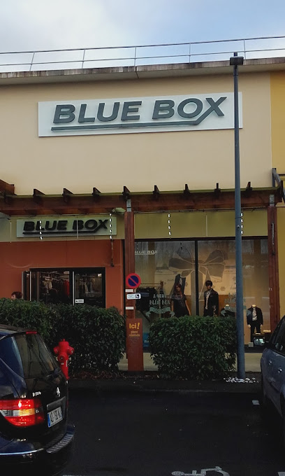 Photo Blue Box