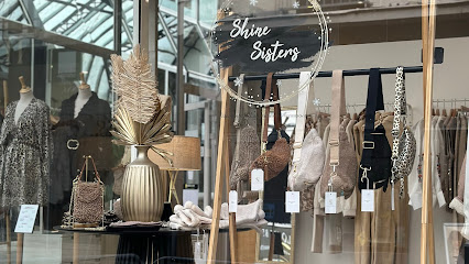 Photo Concept Store Shine Sisters by O’pailette