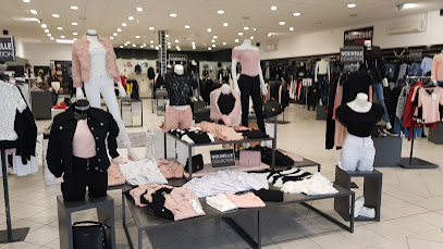 Photo Princesse Boutique Saint Etienne de Saint Geoirs