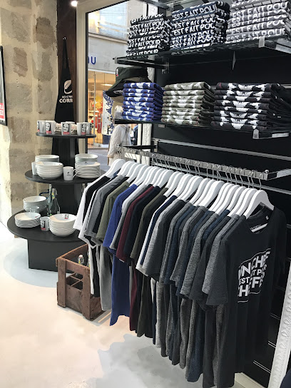 Photo Boutique Ici C’est La Corrèze, Vêtements , Cadeaux, Souvenir Chirac Store