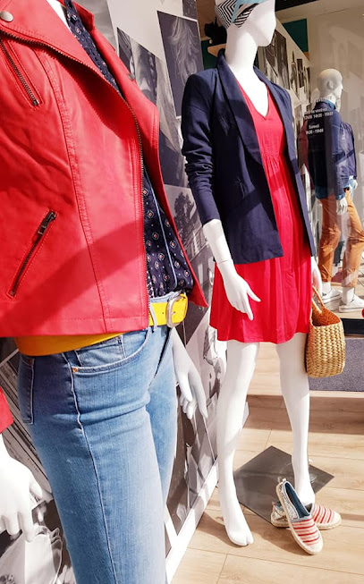 Photo Young is better Lesparre